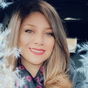 Meet your Posher, Samira